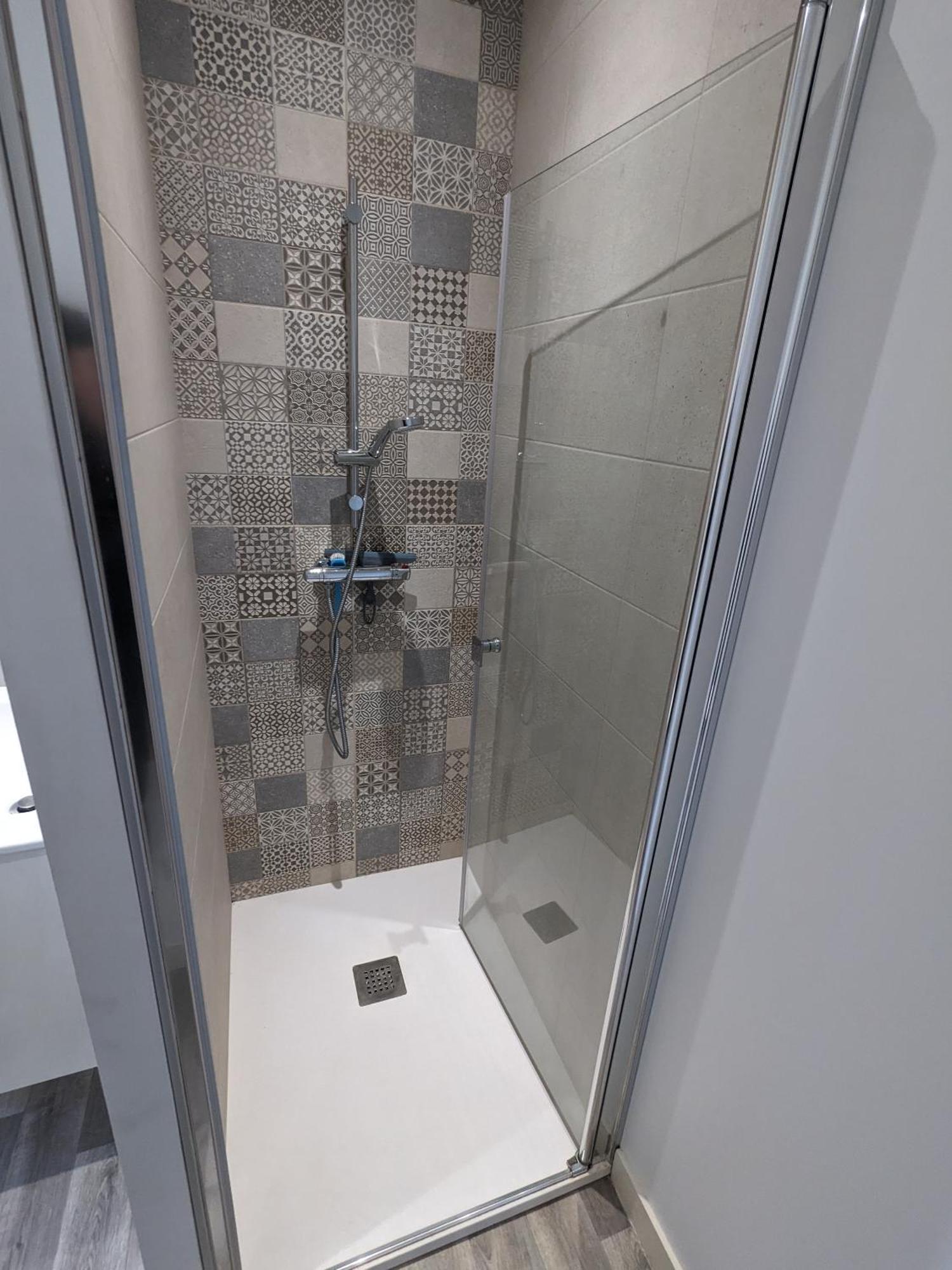 Appartement T2 N3, Proche Naval Group Et Centre Ville شيربوغ أون كوتننتين المظهر الخارجي الصورة